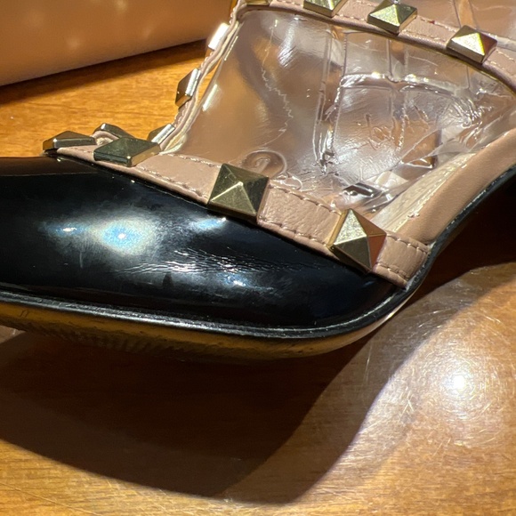 BCBG Black Patent & Tan Studded slingback heels Sz 9 - Picture 8 of 12
